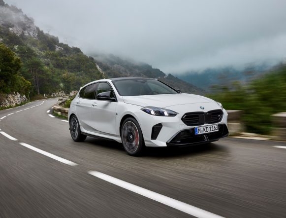 P90550890_lowRes_the-all-new-bmw-m135