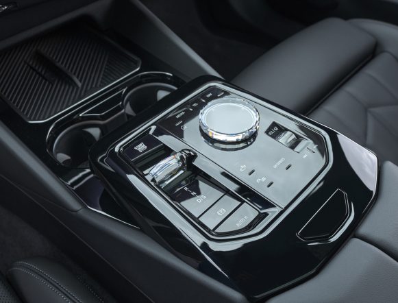 BMW i5 Berlina en Bertolín, concesionario oficial BMW en Valencia