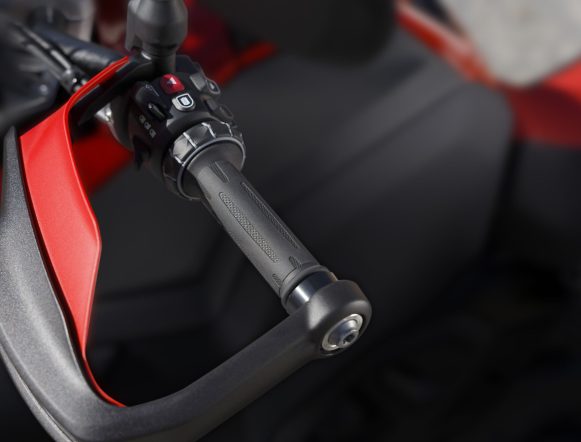 r-1300-gs-adventure-foto-1