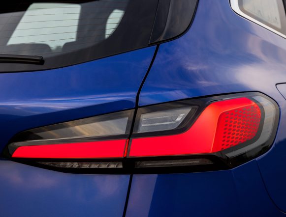 serie-2-active-tourer-foto-10