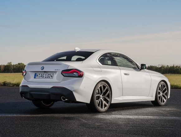 serie-2-coupe-foto-2