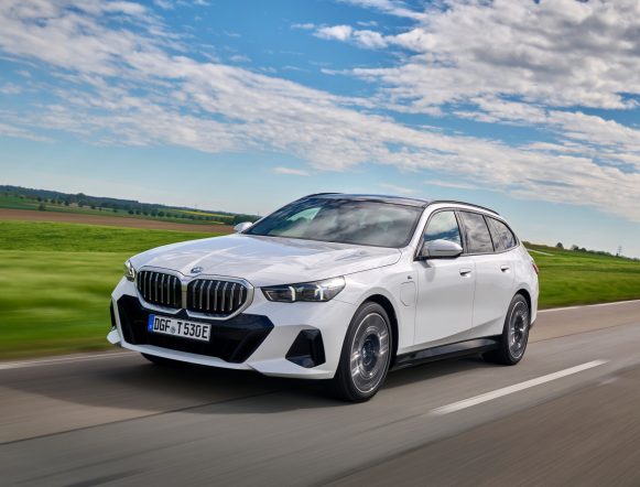 serie-5-touring-foto-3